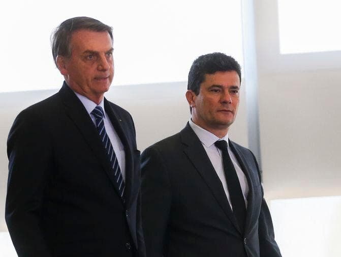 "Não preciso fritar ministro para demitir", diz Bolsonaro sobre Moro