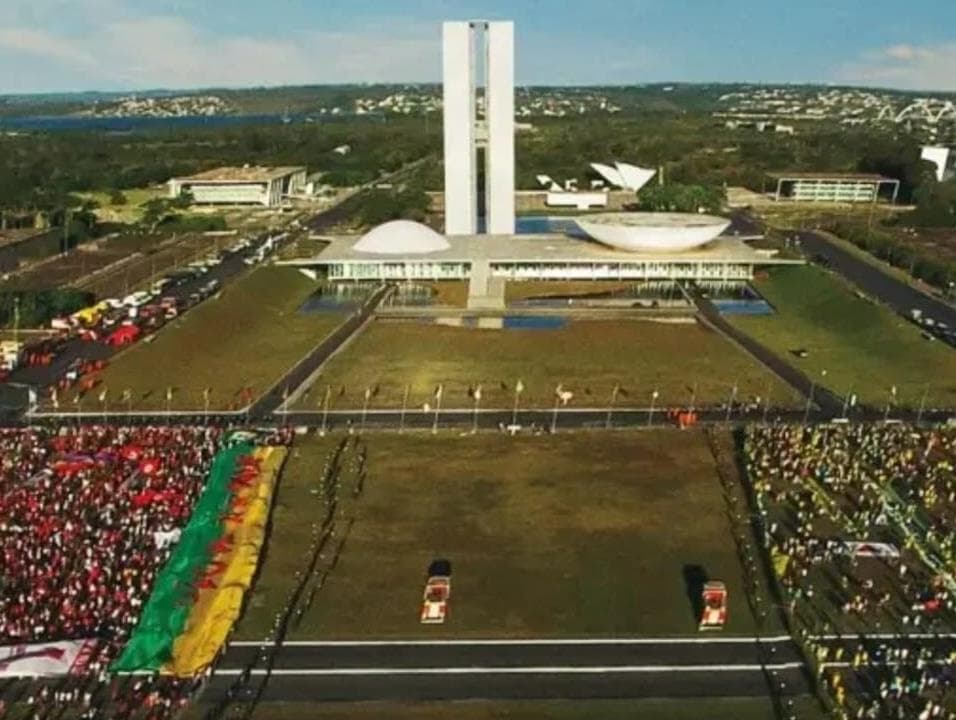 Políticos reagem à indicação de Democracia em Vertigem ao Oscar