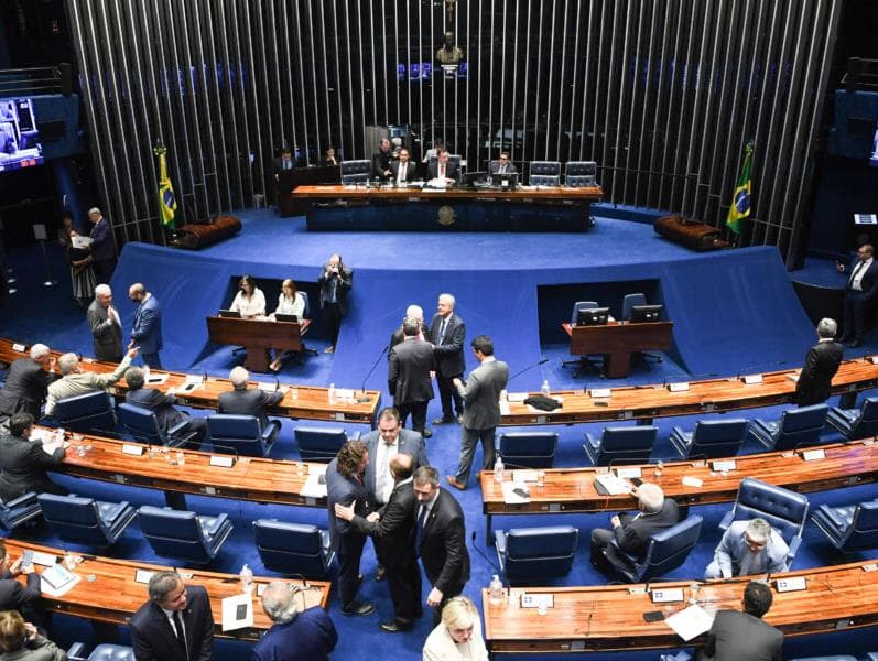 Senado aprova PL do combustível do futuro e texto volta à Câmara