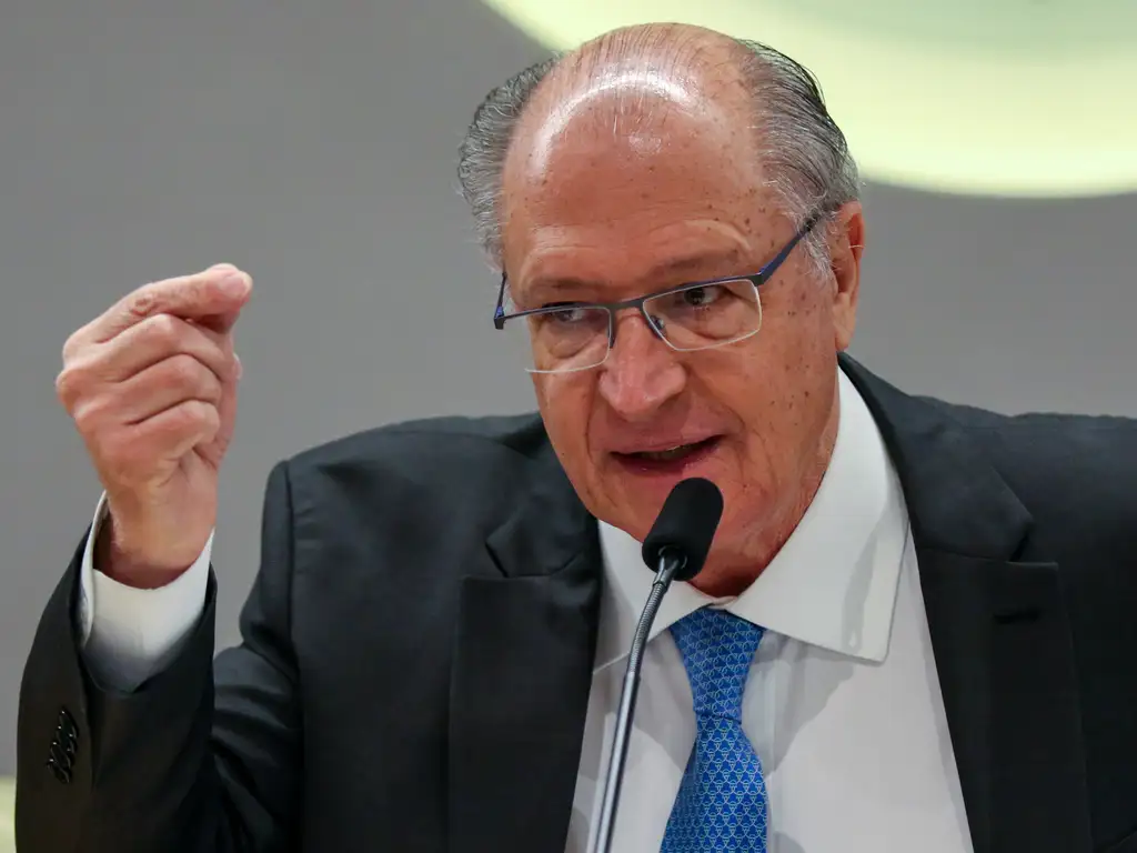 Alckmin pede que Câmara reduza exceções da reforma tributária