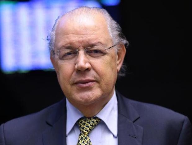 Autor da reforma tributária e adversário do PT: quem é Luiz Carlos Hauly, o substituto de Deltan