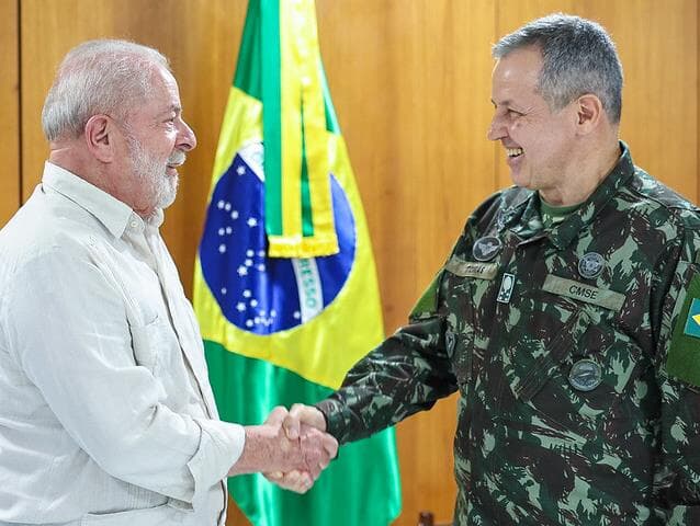 Exército troca festa por silêncio e vai punir militar que comemorar golpe de 64