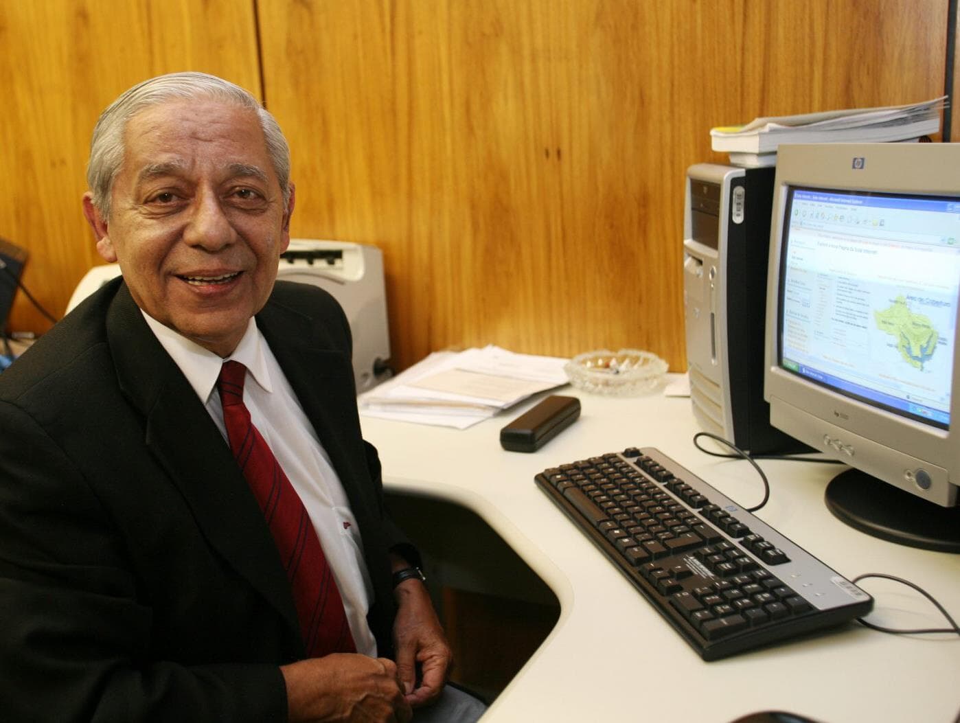 Morre Luiz Orlando Carneiro, referência do jornalismo jurídico