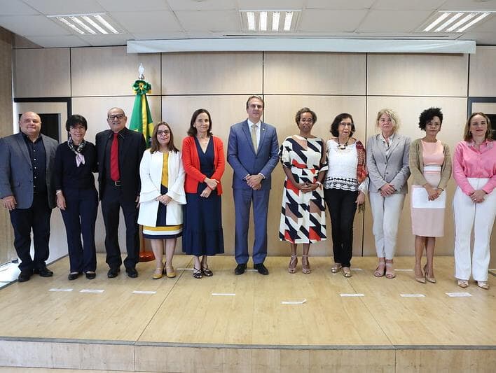 Ministro da Educação anuncia nova equipe de secretários. Ex-governadora integra time