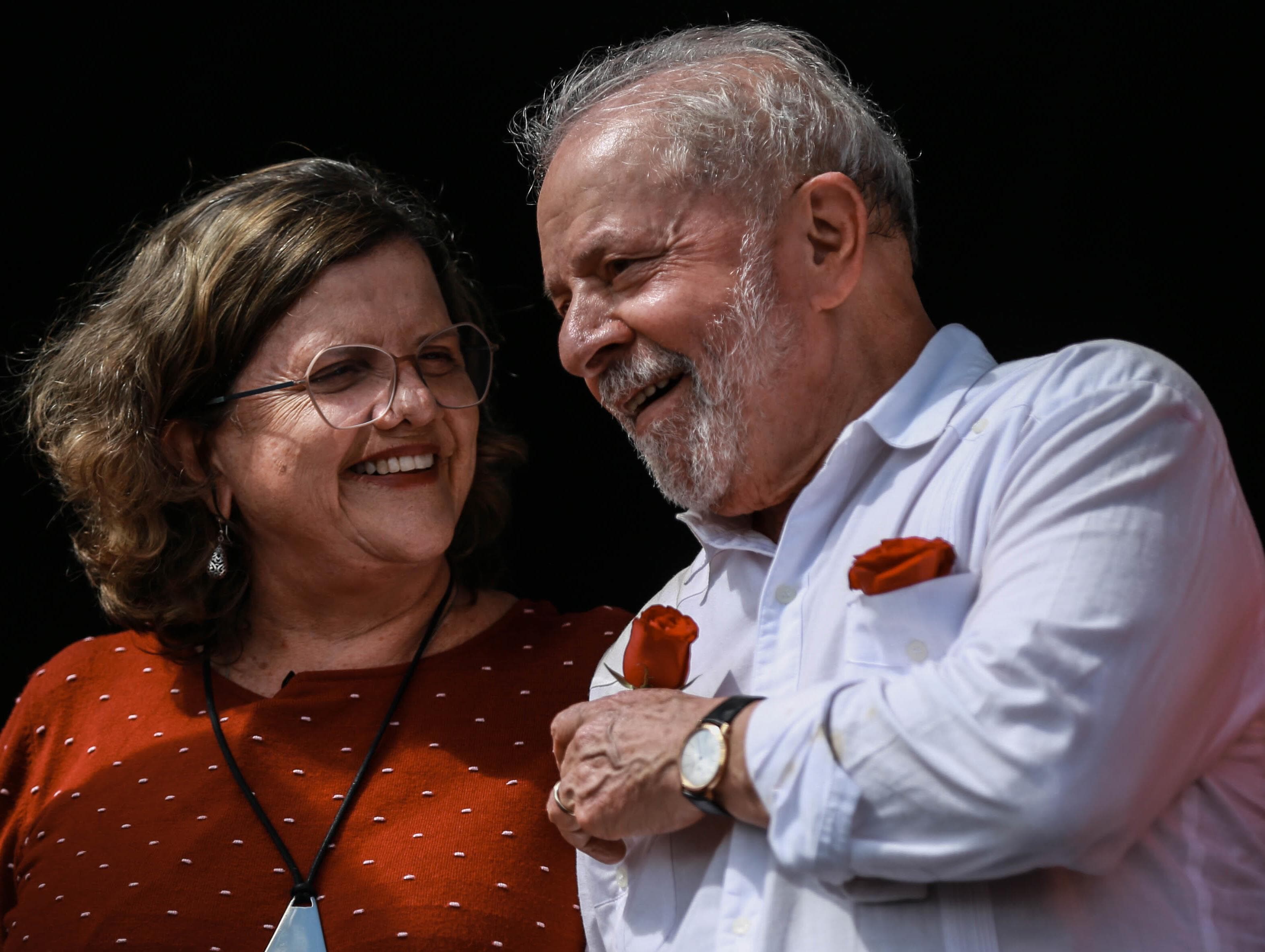 "Lula tem de ser mais duro com Bolsonaro", defende senadora eleita pelo PT