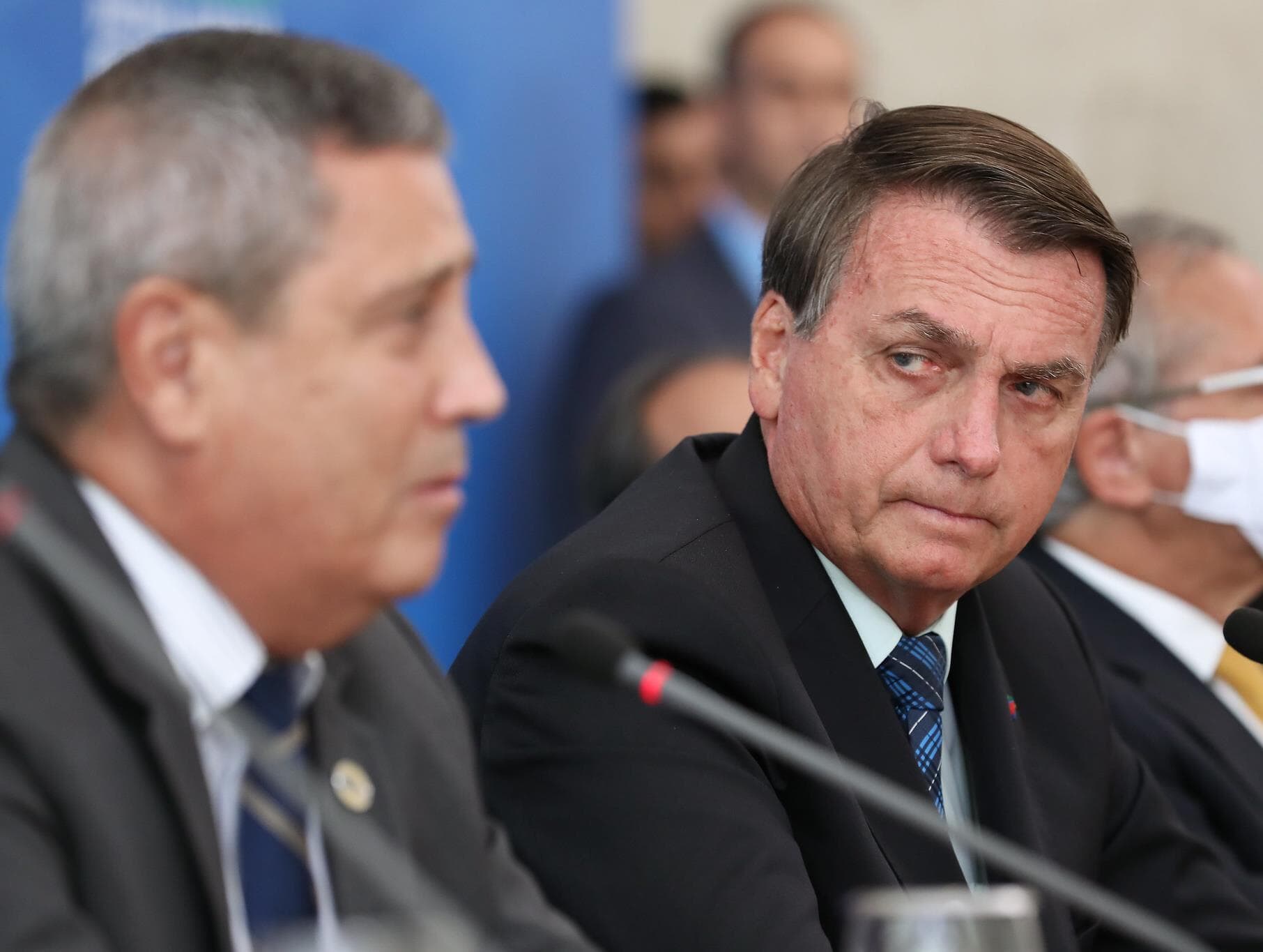 Bolsonaro sinaliza que Braga Netto pode integrar a chapa na vice