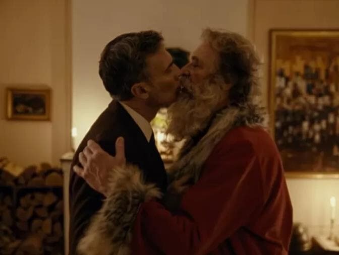 Secretário de Fomento à Cultura diz que vai denunciar comercial norueguês por Papai Noel gay