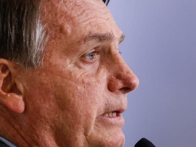 Bolsonaro testa negativo para covid-19 após viagem a NY