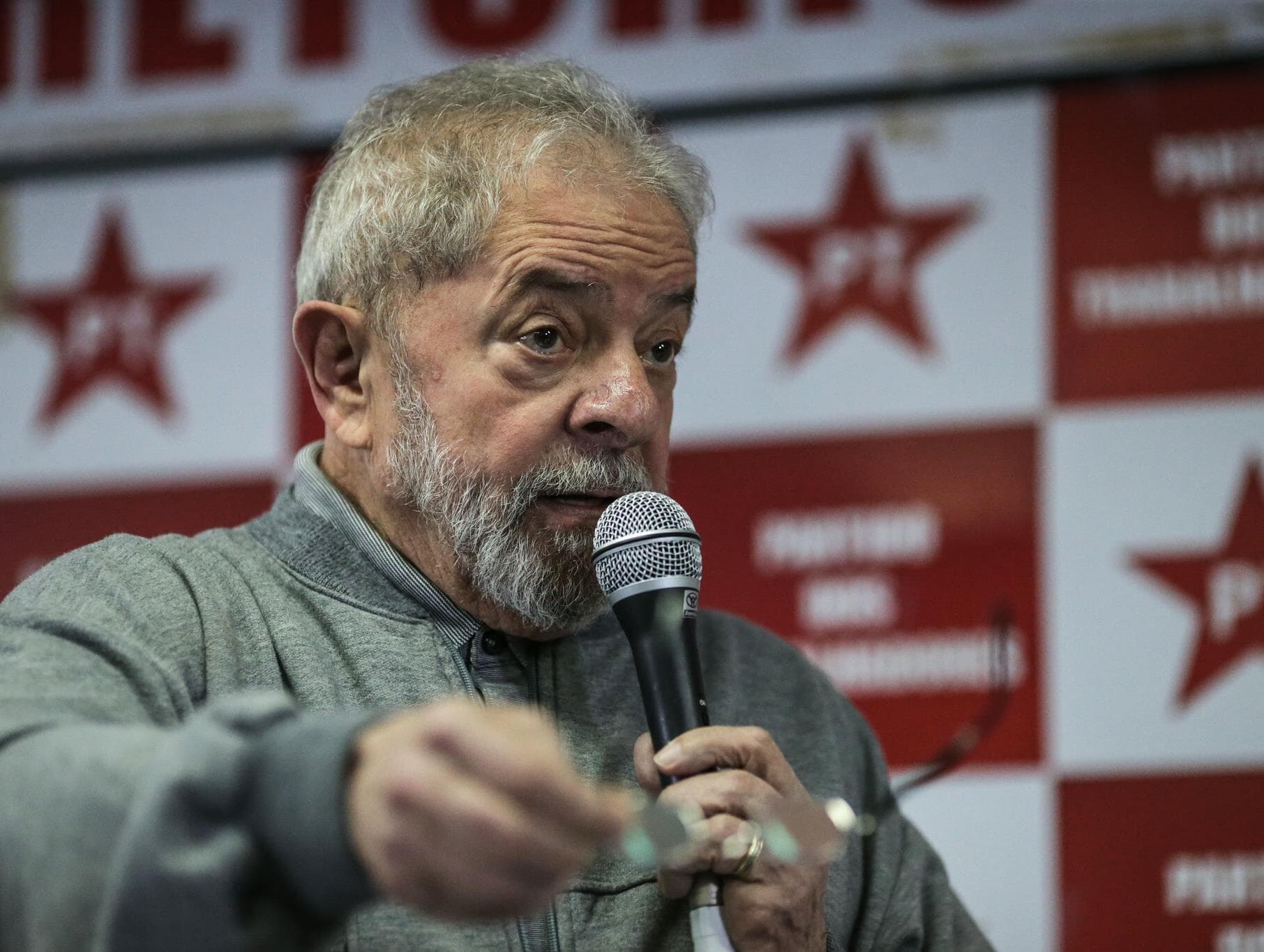 Fachin anula condenações de Lula, que volta a ficar elegível. Veja decisão