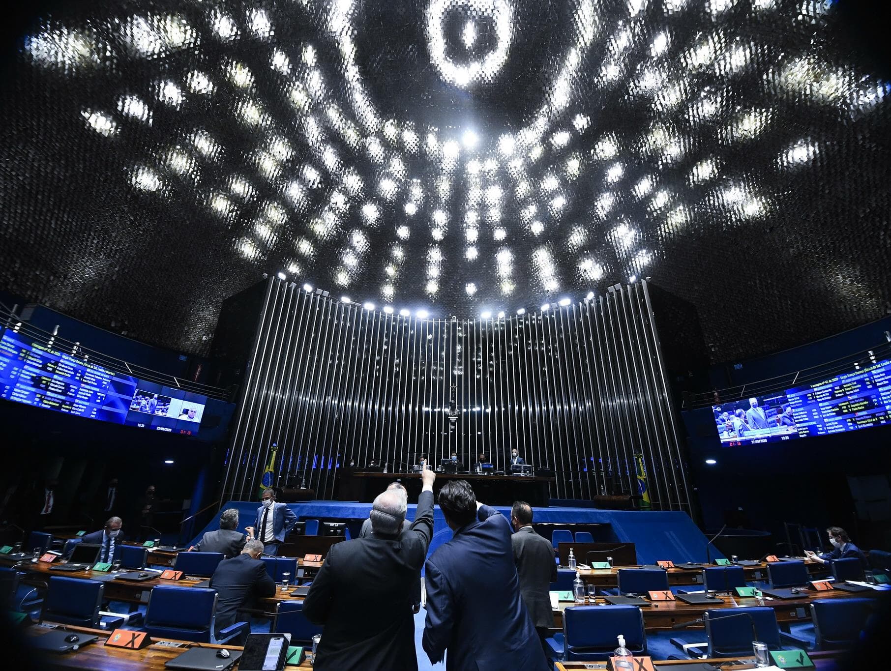 Senado tenta votar BR do Mar e auxílio a micro e pequena empresa. Veja pauta