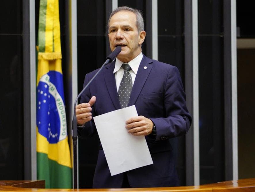 General Peternelli, do PSL, lança candidatura à presidência da Câmara