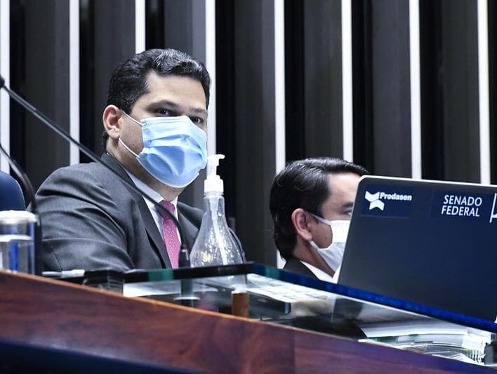 Senado só deve decidir sobre retorno das comissões em novembro, diz Davi