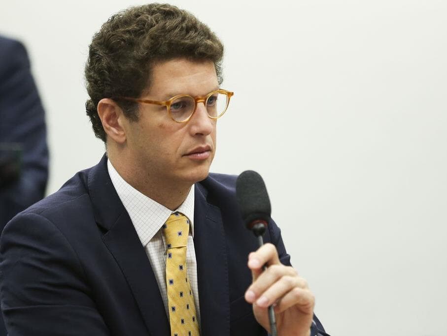 MPF pede afastamento de Ricardo Salles por improbidade