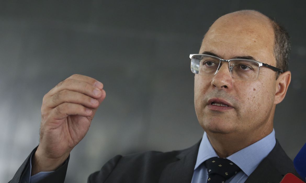 Witzel diz ser alvo de "ditadura de perseguição" coordenada por Bolsonaro