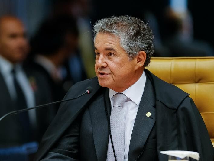 Marco Aurélio pede à PGR novo parecer sobre notícia crime contra Bolsonaro