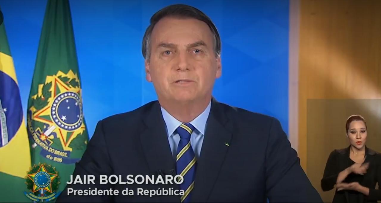 Em pronunciamento, Bolsonaro baixa o tom e distorce fala do diretor da OMS