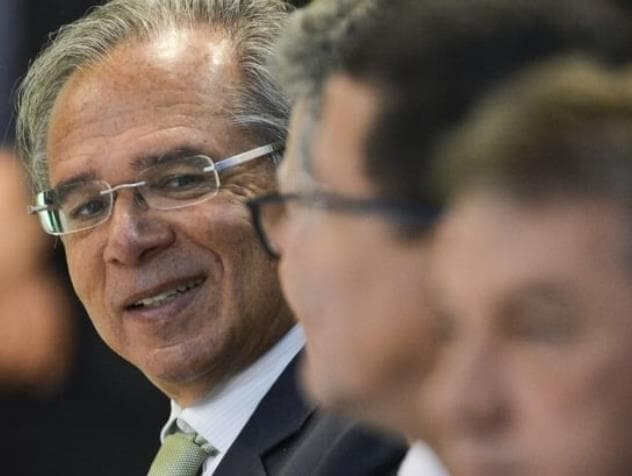 Paulo Guedes envia lista de prioridades para o Congresso