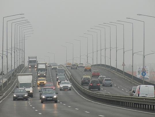 CCJ aprova projeto que proíbe venda de carro movido a gasolina