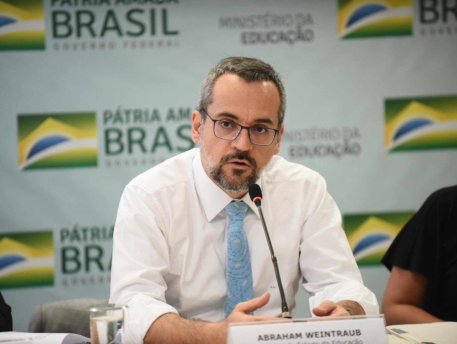 Weintraub: Enem 2019 não abordou ditadura, pois tema "não está pacificado"