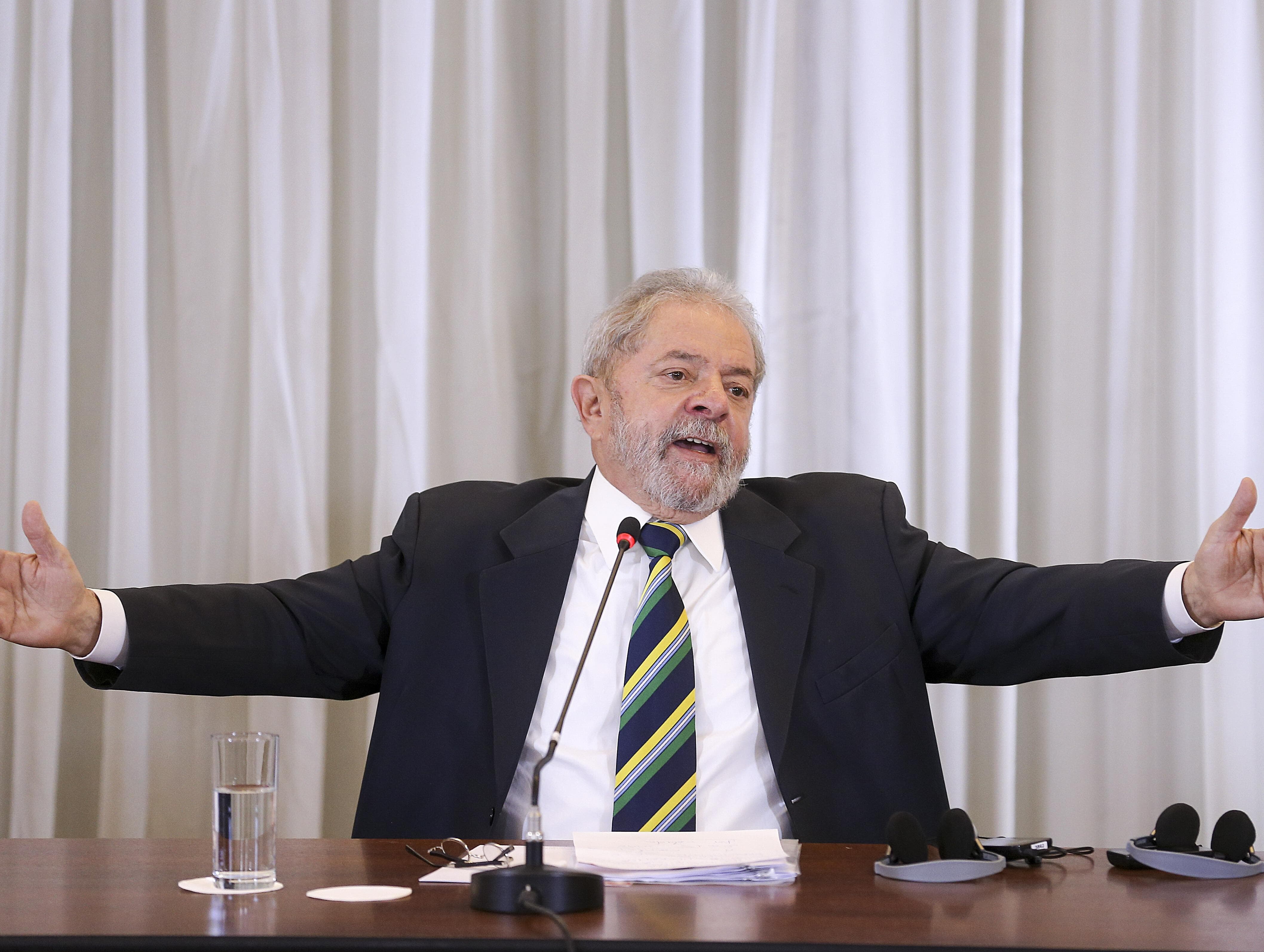 TRF4 nega recurso da defesa de Lula que questiona legalidade de provas