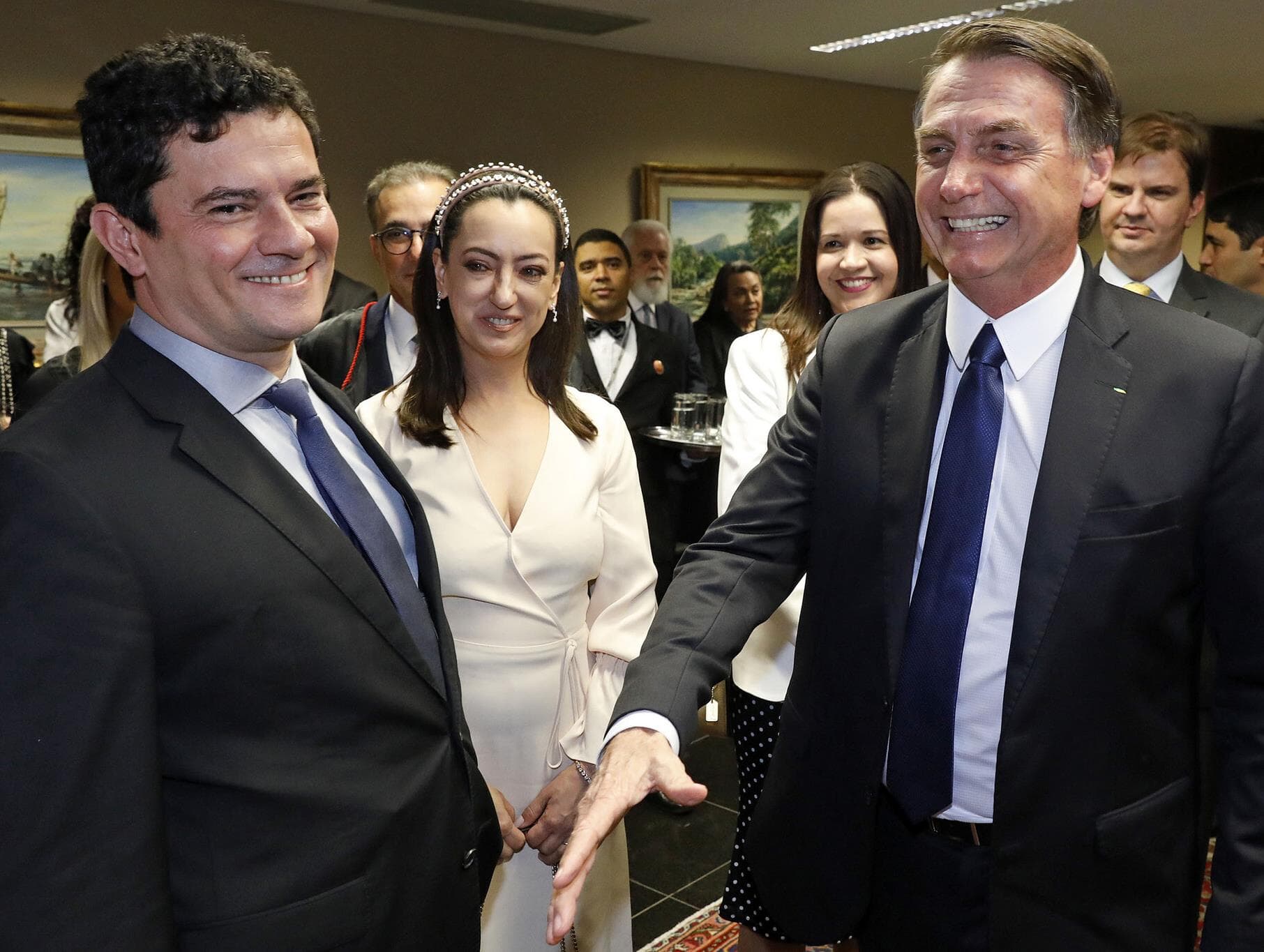 Aprovação de Moro supera a de Bolsonaro, diz Datafolha