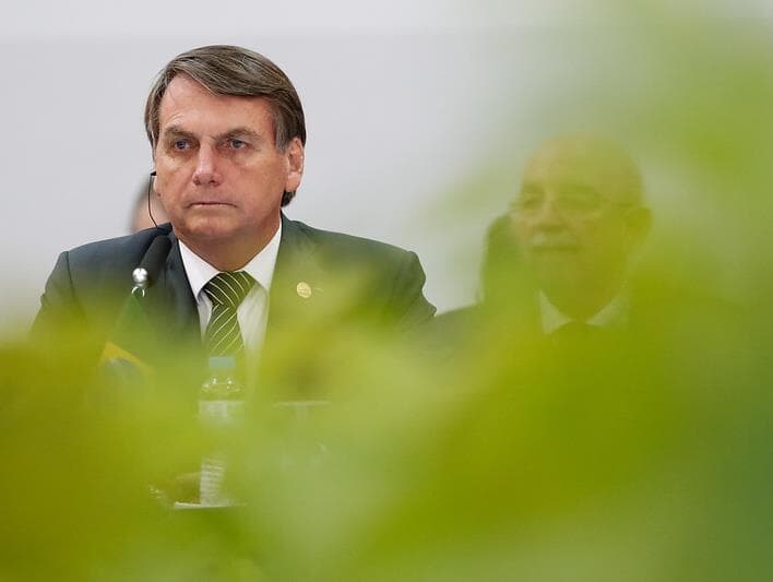 'Não dá pra dar um golpe, não?', brinca Bolsonaro na Cúpula do Mercosul