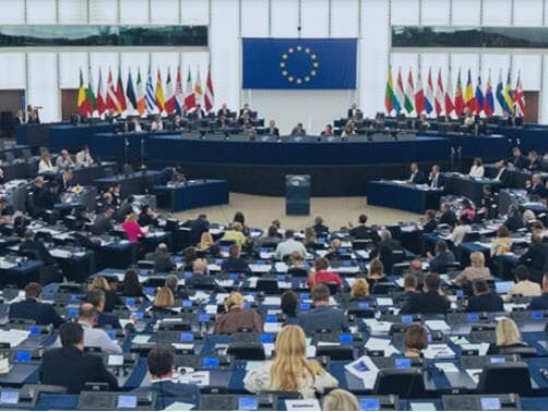 Parlamento Europeu discute ameaças à democracia brasileira