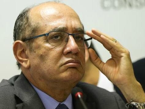 Gilmar Mendes é o relator da notícia-crime contra Eduardo Bolsonaro