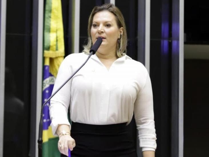 Joice chama Kicis de 'Psol da direita' e quer levá-la para conselho de ética