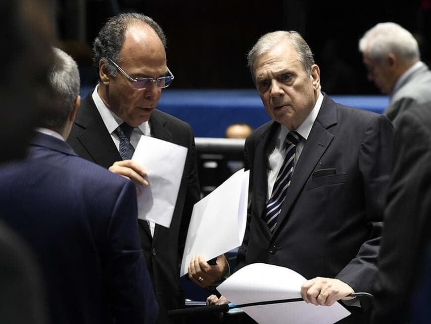 Renan e Kátia são os principais dissidentes no 2º turno da Previdência. Veja como cada senador votou