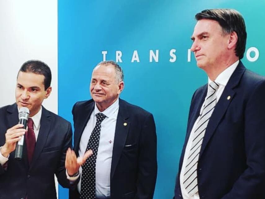 Presidentes do PRB e Patriota devem se reunir com advogados de Bolsonaro