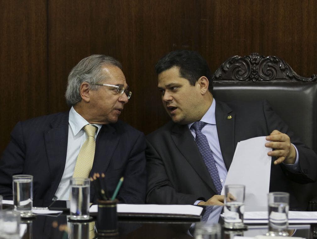 Previdência: senadores tentam reverter atrito com Paulo Guedes