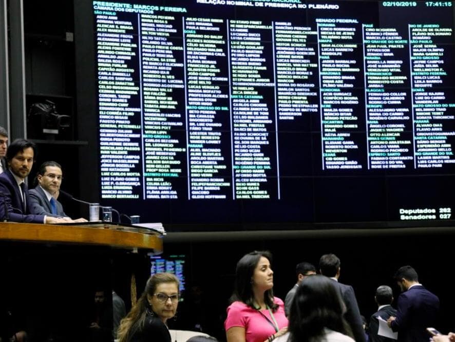 Congresso ameaça derrubar vetos de Bolsonaro a regras eleitorais e partidárias