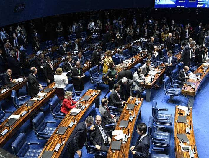 Senado aprova reforma da Previdência em primeiro turno