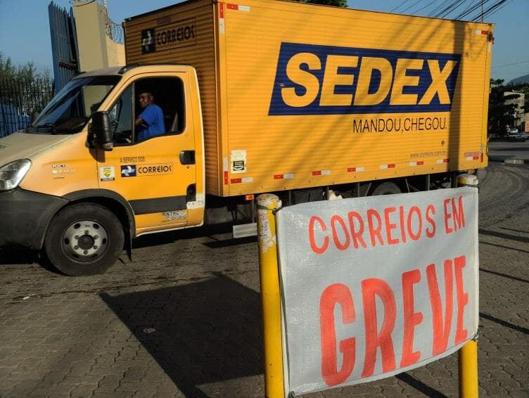 Greve dos Correios só deve ser definida na quarta-feira