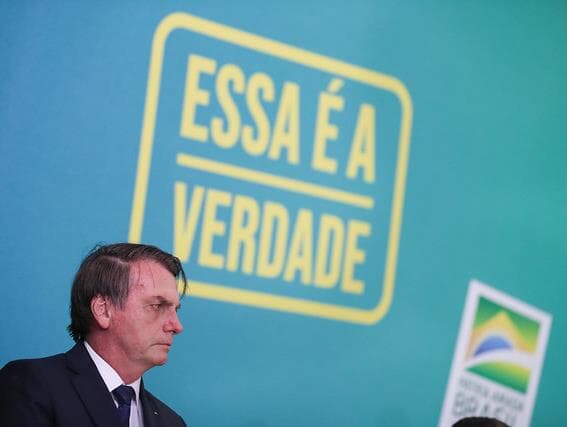 Bolsonaro é o 2º em edição de decretos em início do governo