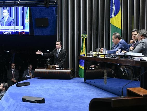 Senado aprova dez medidas de combate à corrupção com punição para juízes e procuradores