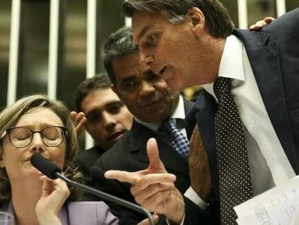 Bolsonaro pede desculpas a Maria do Rosário