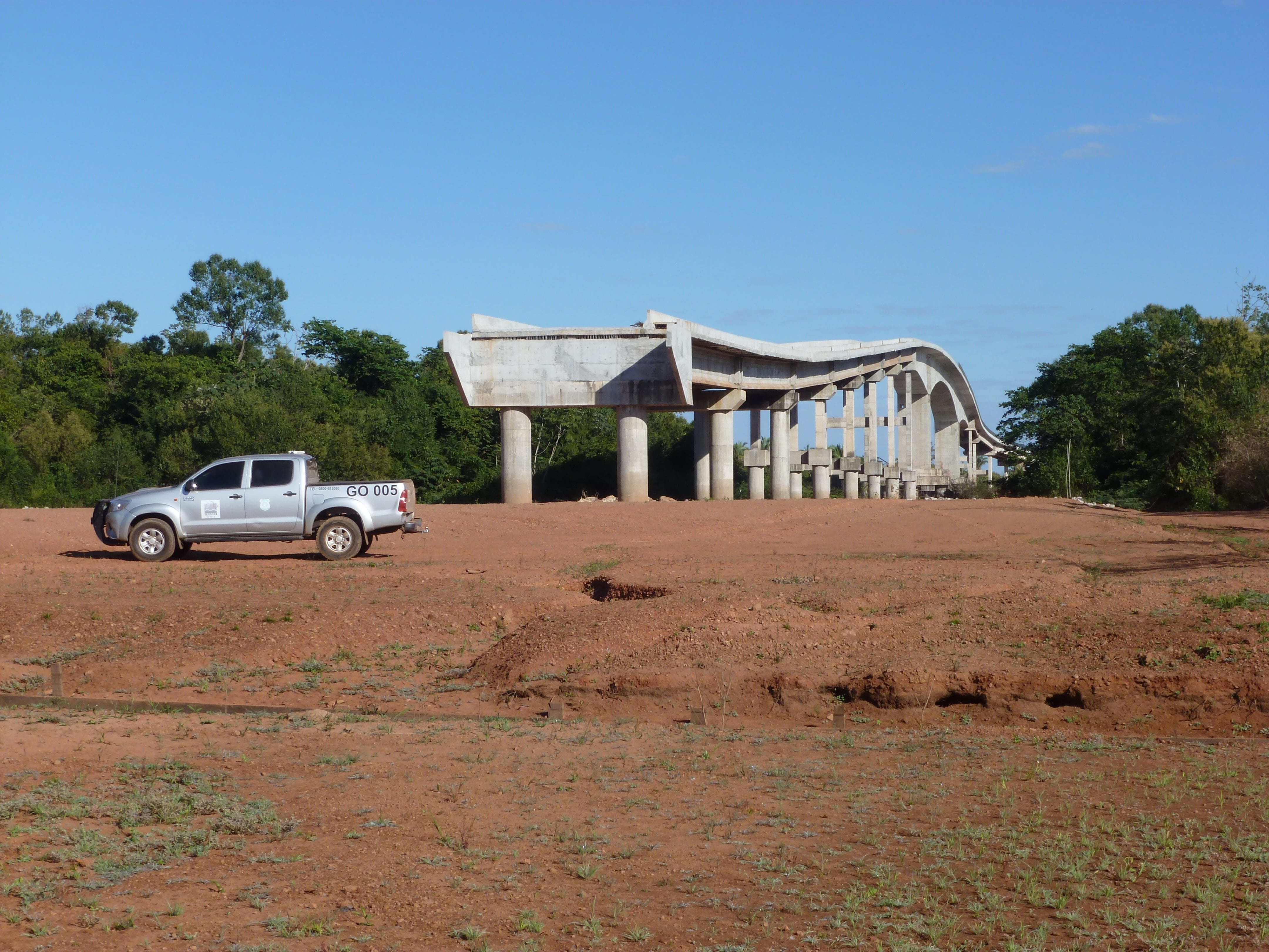 Relatório de projeto sobre licenciamento ambiental prevê 'cheque em branco' à infraestrutura