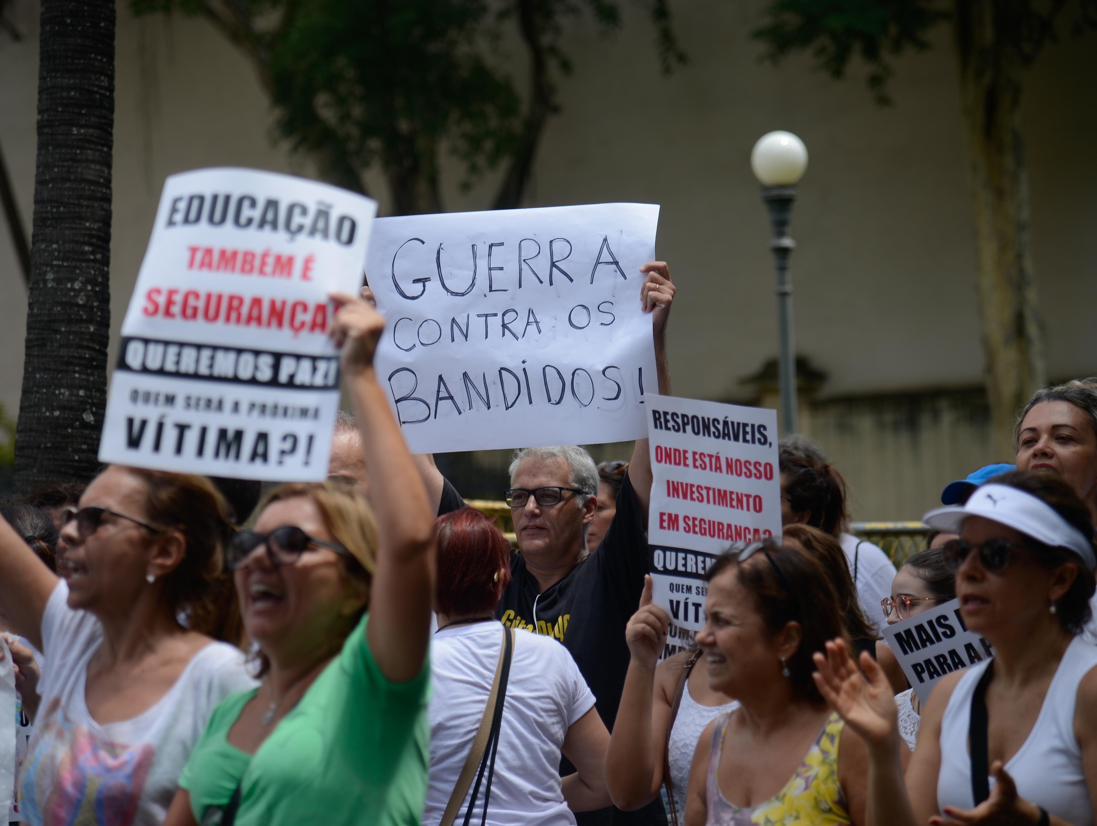 Direitos humanos para que te quero