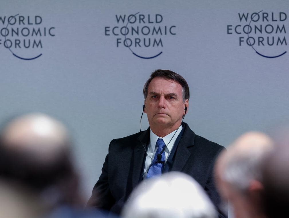 De volta ao Brasil, Bolsonaro tem agenda intensa antes de cirurgia