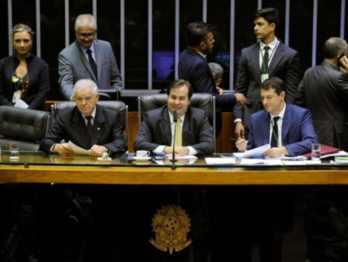 PSDB declara apoio a Rodrigo Maia na disputa à presidência da Câmara