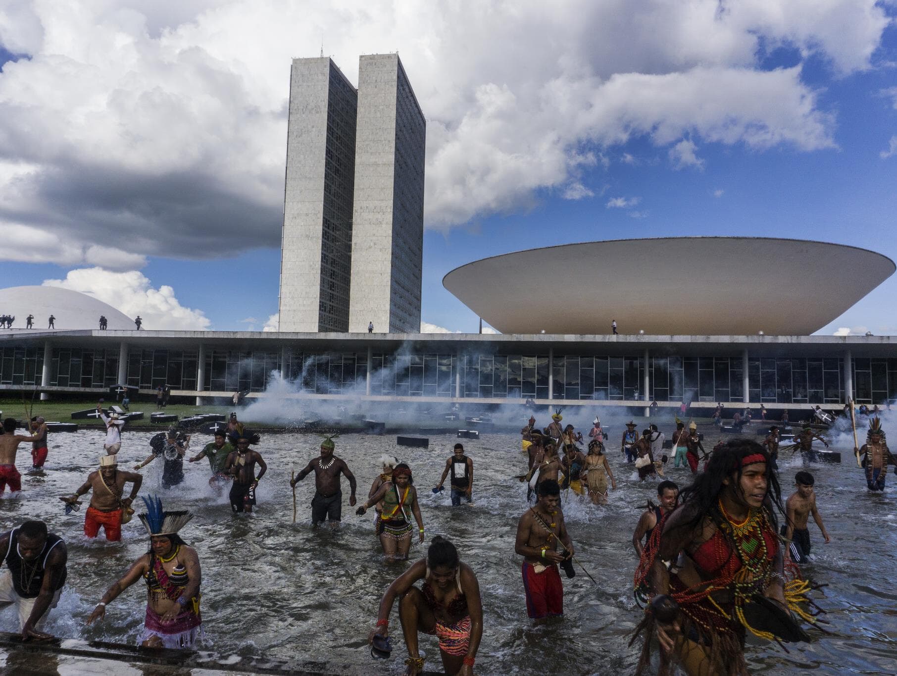 Bolsonaro entrega aos ruralistas a demarcação de terras indígenas e quilombolas