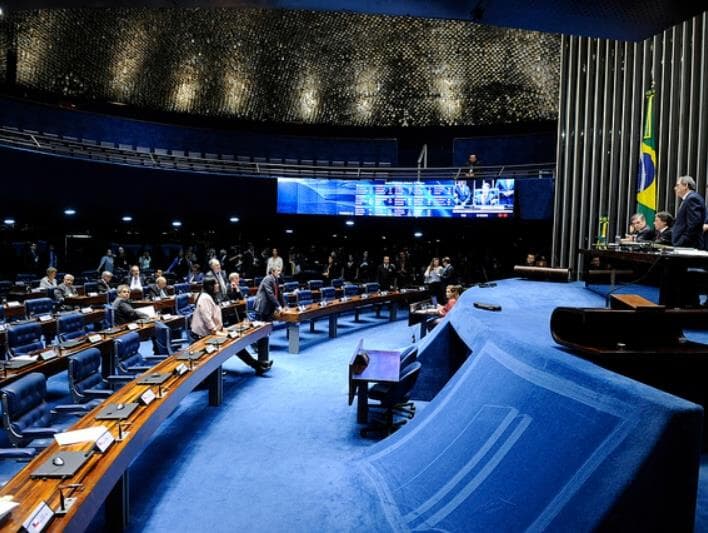 Senadores aprovam afastamento obrigatório de grávidas e lactantes de trabalhos insalubres