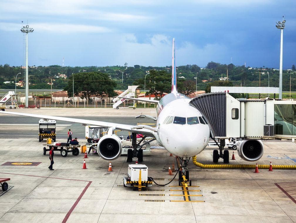 Temer edita medida provisória e abre aéreas nacionais ao capital estrangeiro