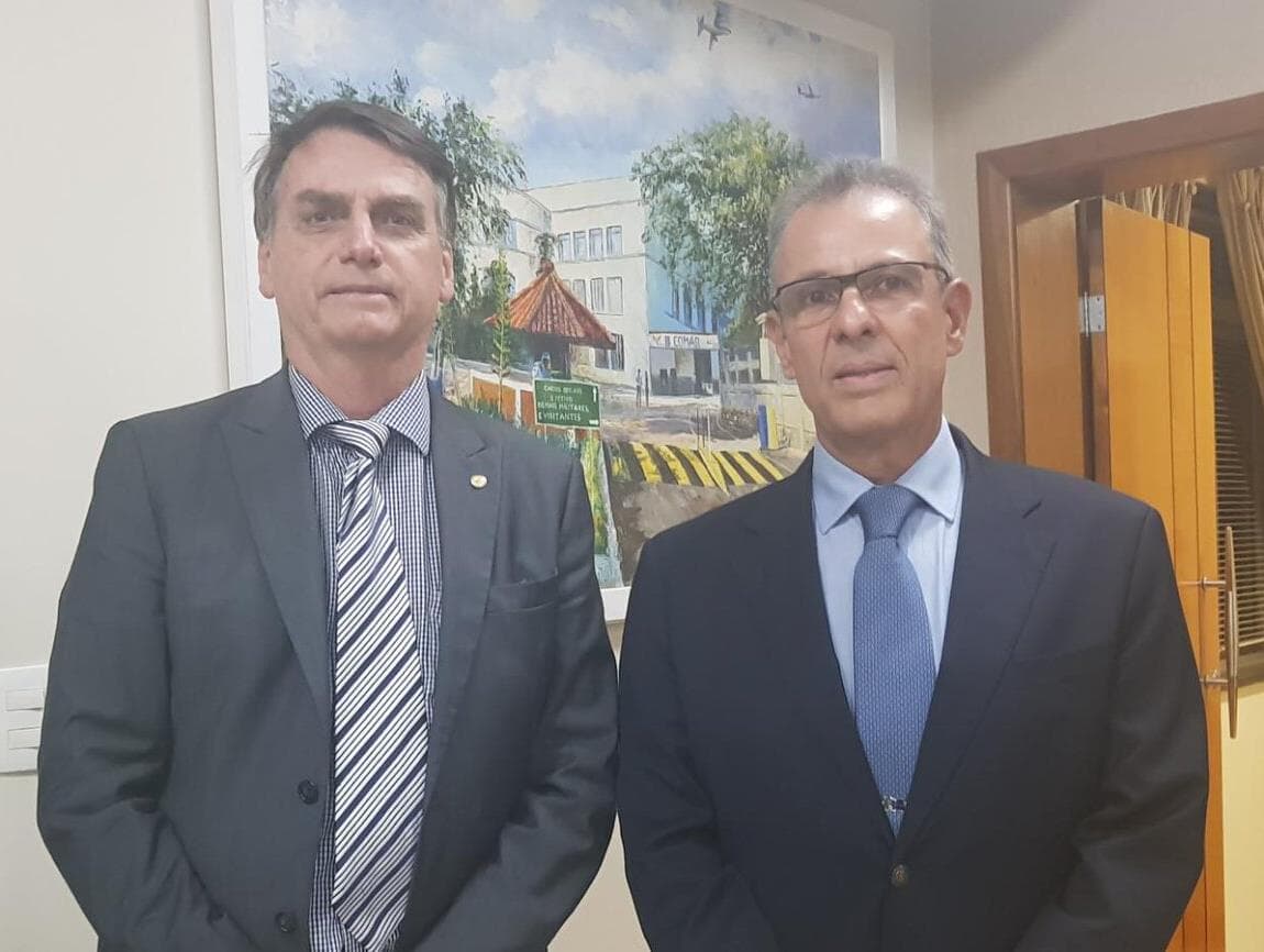 Almirante é confirmado para Minas e Energia e é o sexto militar indicado por Bolsonaro