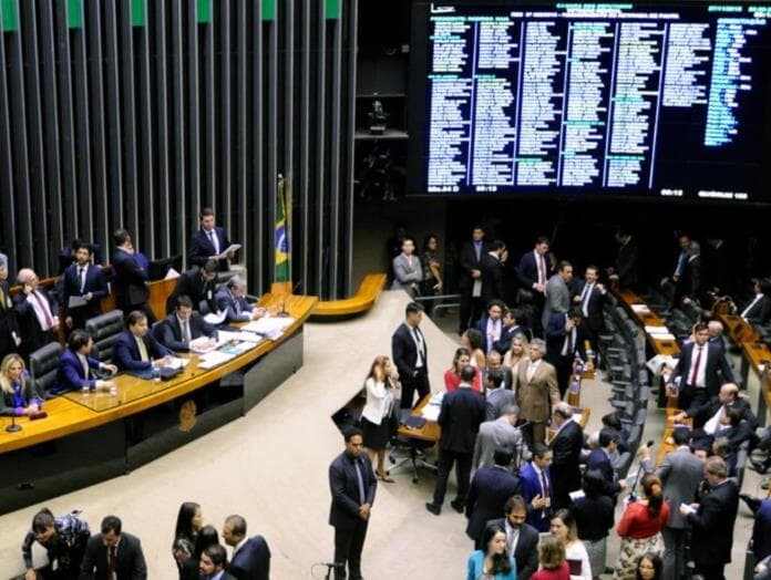 Câmara aprova Lei Geral das Agências Reguladoras. Matéria permite indicação política em estatais