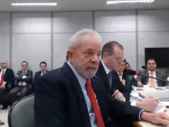 Lula diz que sua prisão é "prêmio" da Lava Jato; veja os vídeos com o depoimento