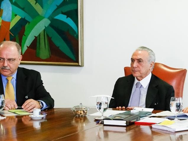 Decreto de Temer cria força de inteligência e fortalece poder de Etchegoyen