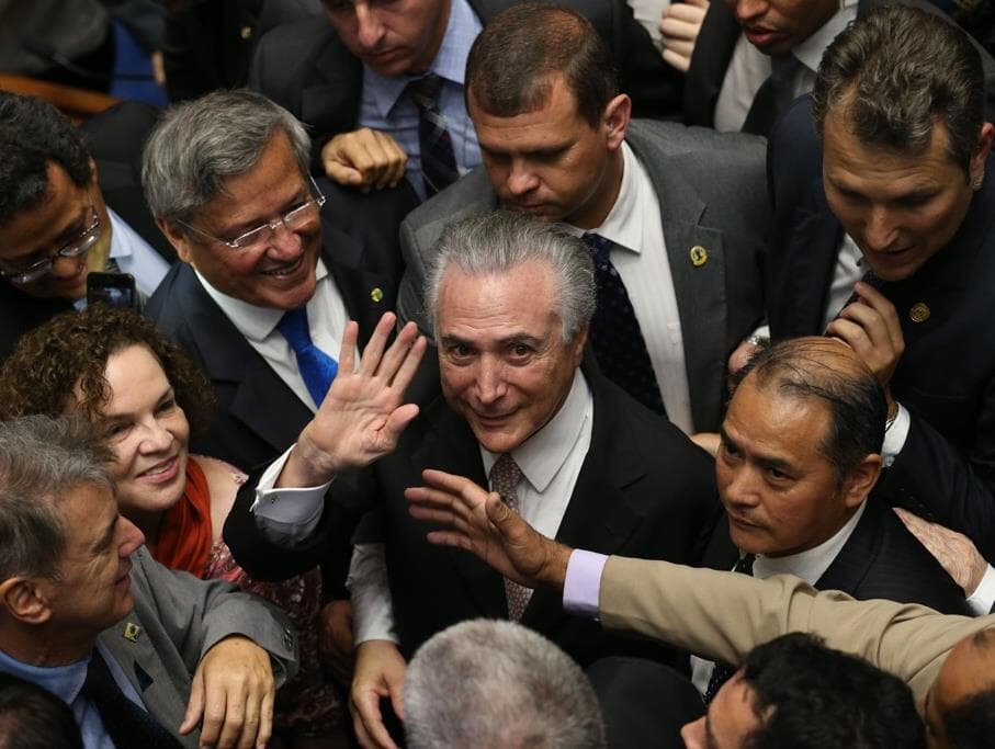 Manobra livra Temer da Lei de Responsabilidade Fiscal e complica sucessor